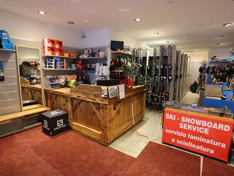 Interior of the C.Elle sport shop in Alleghe